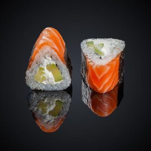 Филадельфия с авокадо треугольная