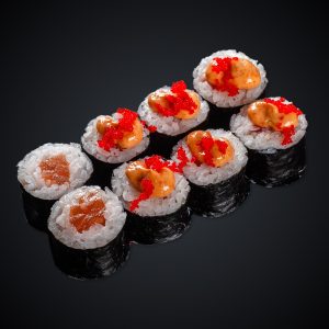Ролл спайси с лососем